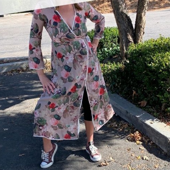 Johnny Was Kimono Wrap Hydrangea Printed Dress - Picture 14 of 16